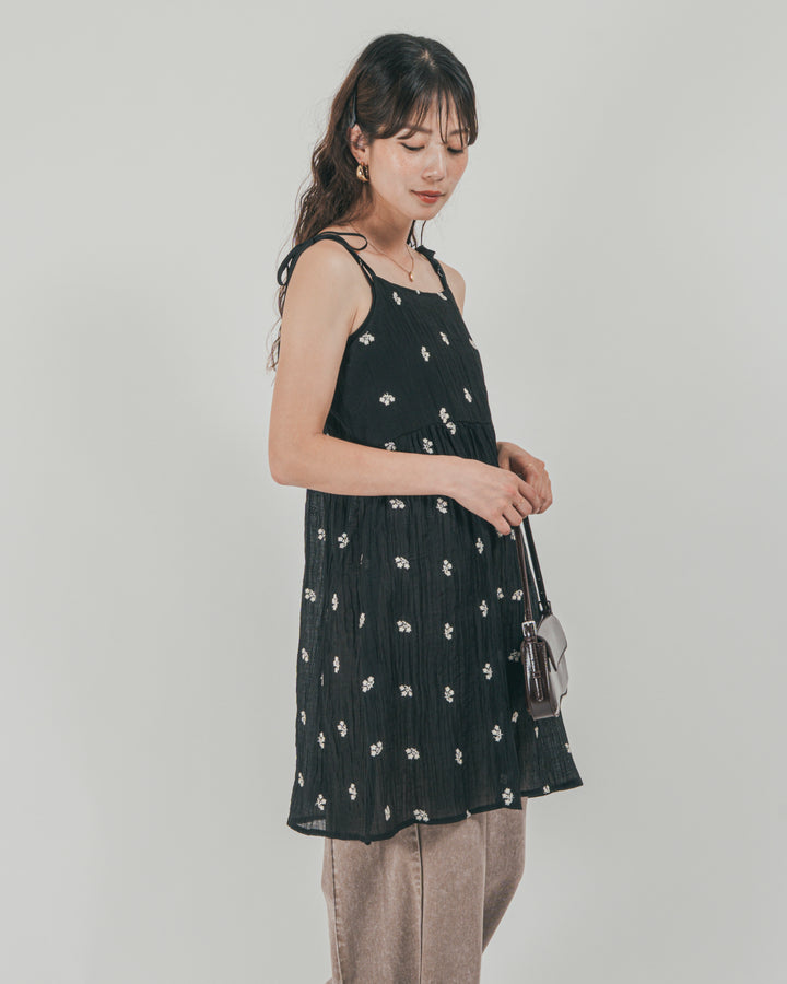 ［SET］ショルダーリボン刺繍Veilキャミ + 10oz サイドタック リラックスデニムパンツ（2SET）