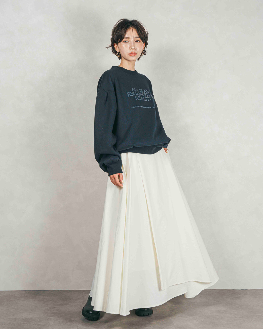 ［SET］裏起毛フロッキーLogoスウェット+アシメFlareタックスカート（2SET）