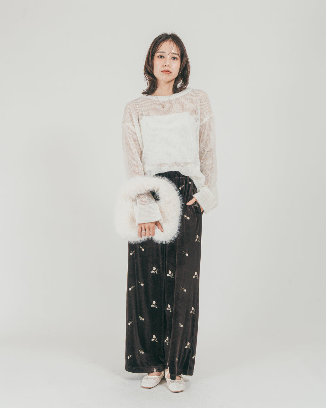 ［SET］モヘアTouchローゲージカラーニット + Flower刺繍 ベロアパンツ（2SET）