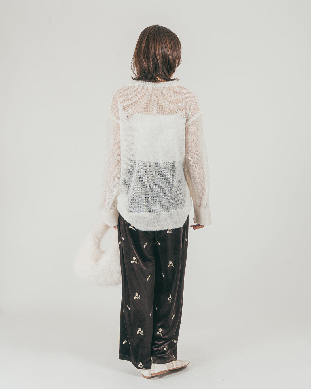 ［SET］モヘアTouchローゲージカラーニット + Flower刺繍 ベロアパンツ（2SET）
