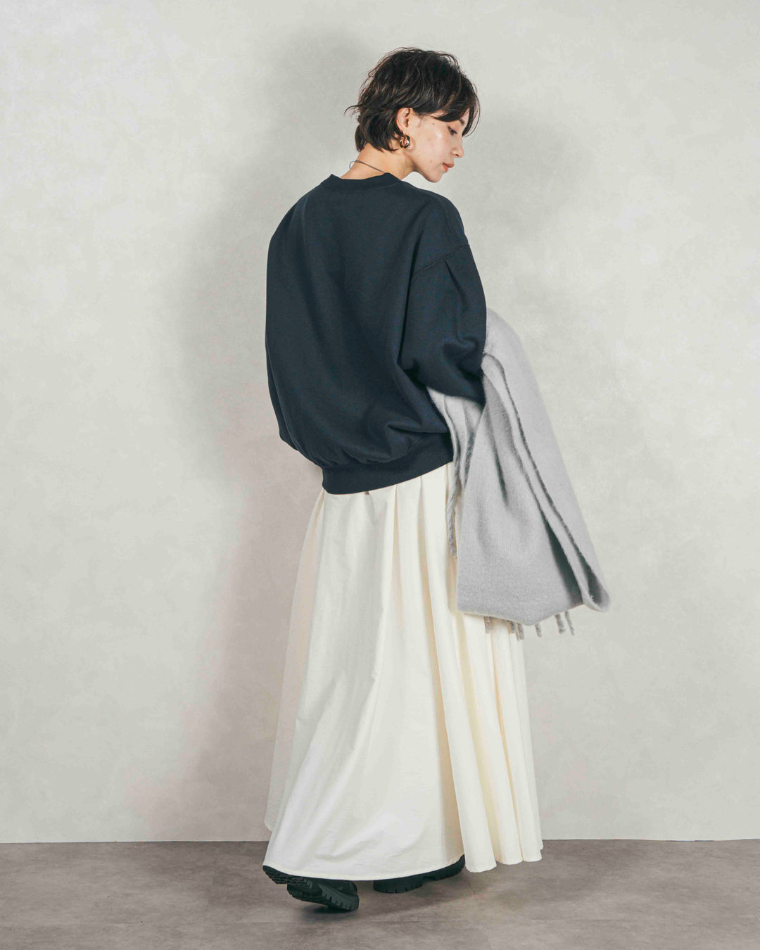 ［SET］裏起毛フロッキーLogoスウェット+アシメFlareタックスカート（2SET）