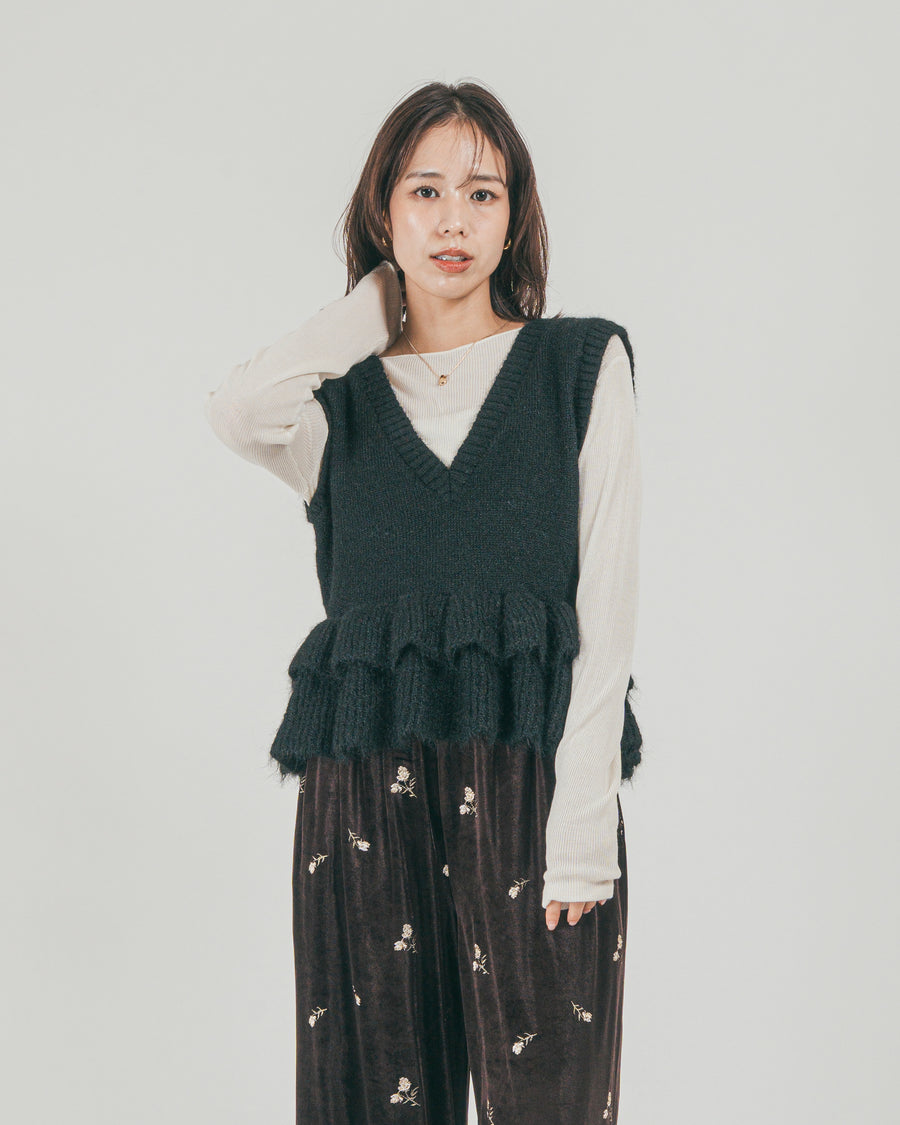 ［SET］2Way モヘアダブルFrillベスト + Flower刺繍 ベロアパンツ（2SET）