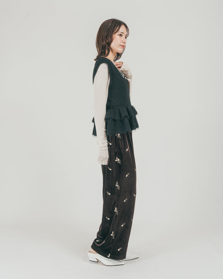 ［SET］2Way モヘアダブルFrillベスト + Flower刺繍 ベロアパンツ（2SET）