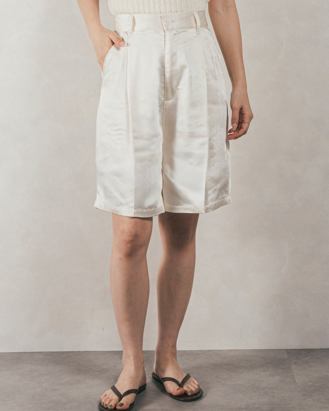 ［SET］Blockレース　フーディーブラウス + Vintageサテンハーフパンツ（2SET）