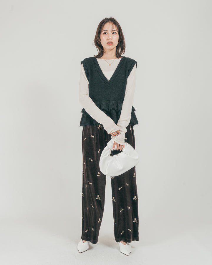 ［SET］2Way モヘアダブルFrillベスト + Flower刺繍 ベロアパンツ（2SET）