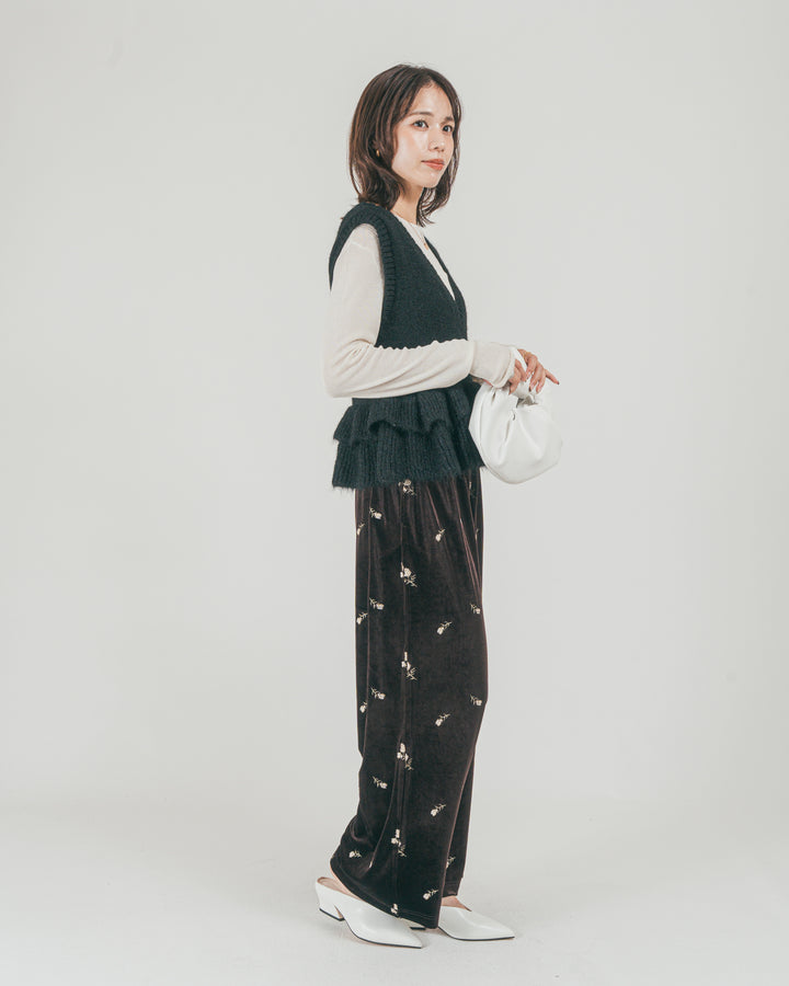 ［SET］2Way モヘアダブルFrillベスト + Flower刺繍 ベロアパンツ（2SET）