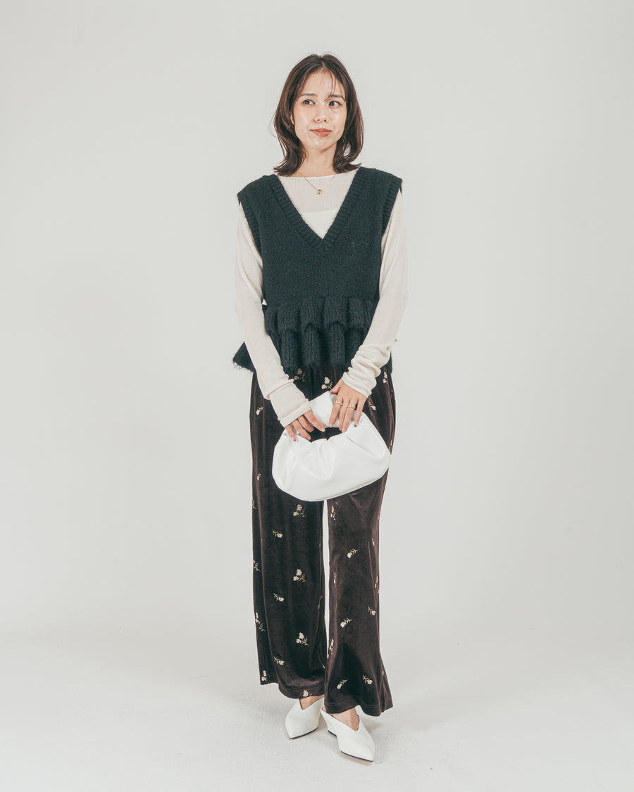 ［SET］2Way モヘアダブルFrillベスト + Flower刺繍 ベロアパンツ（2SET）