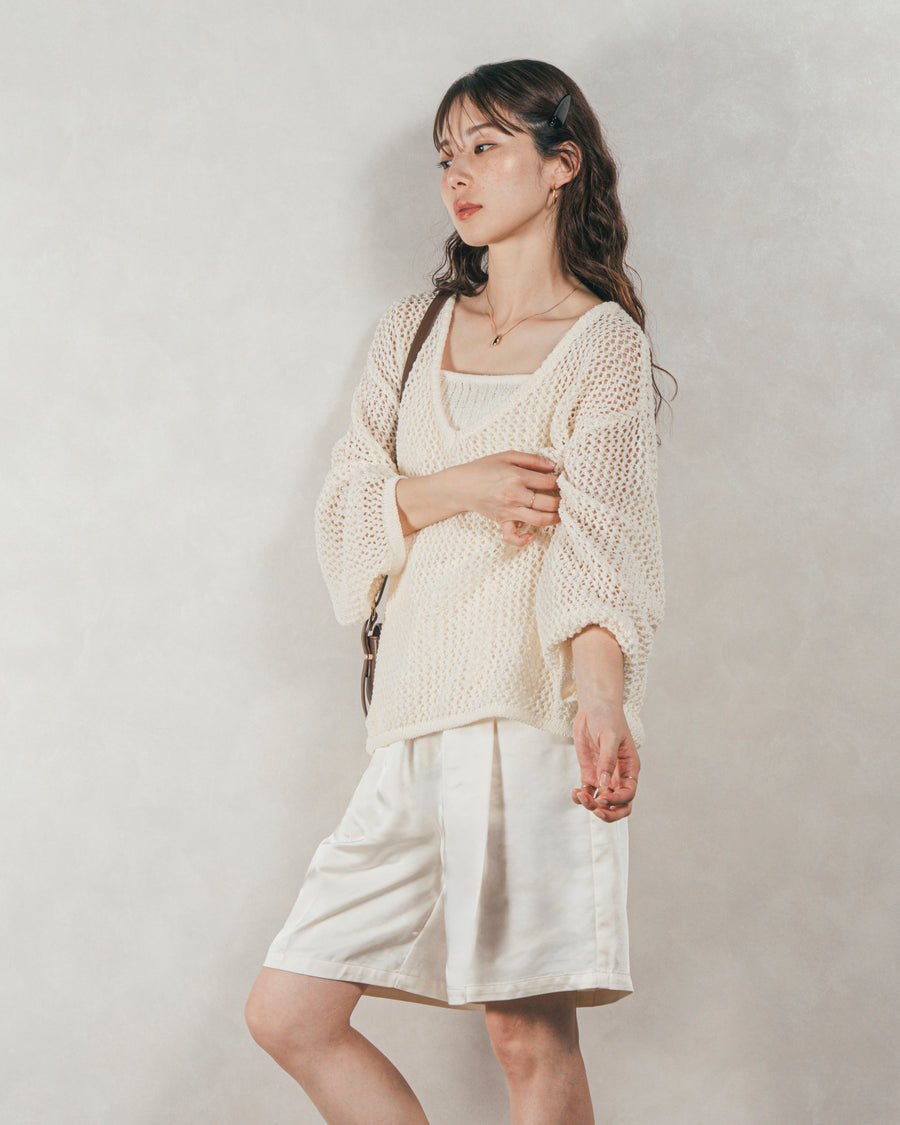 ［SET］メッシュ編みビスチェset Vネックニット + Vintageサテン　ハーフパンツ（2SET）