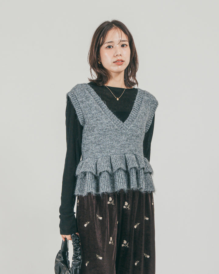 ［SET］2Way モヘアダブルFrillベスト + Flower刺繍 ベロアパンツ（2SET）