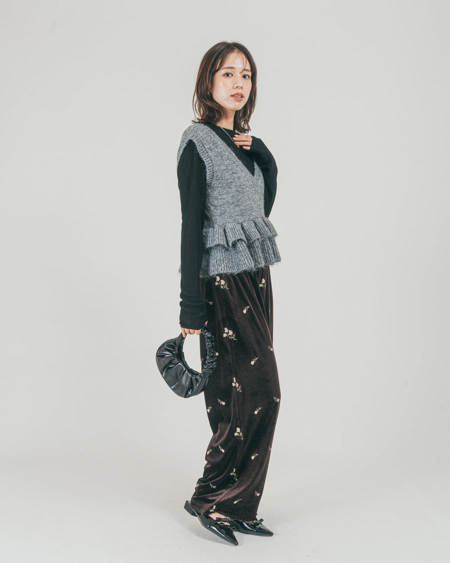 ［SET］2Way モヘアダブルFrillベスト + Flower刺繍 ベロアパンツ（2SET）