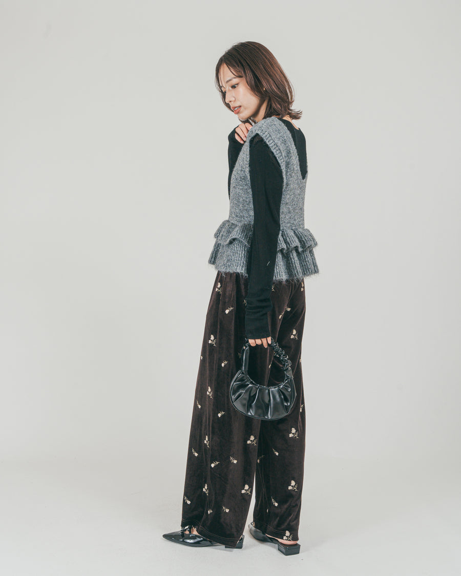 ［SET］2Way モヘアダブルFrillベスト + Flower刺繍 ベロアパンツ（2SET）