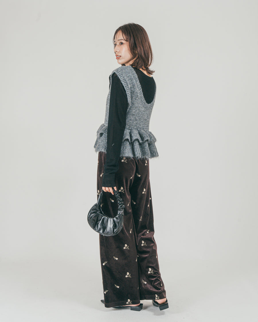 ［SET］2Way モヘアダブルFrillベスト + Flower刺繍 ベロアパンツ（2SET）