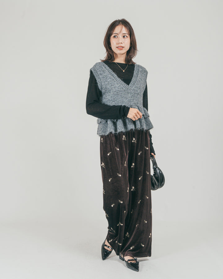 ［SET］2Way モヘアダブルFrillベスト + Flower刺繍 ベロアパンツ（2SET）