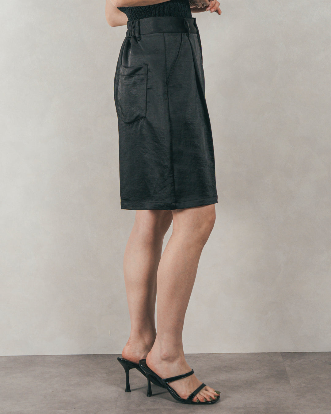 ［SET］Blockレース　フーディーブラウス + Vintageサテンハーフパンツ（2SET）