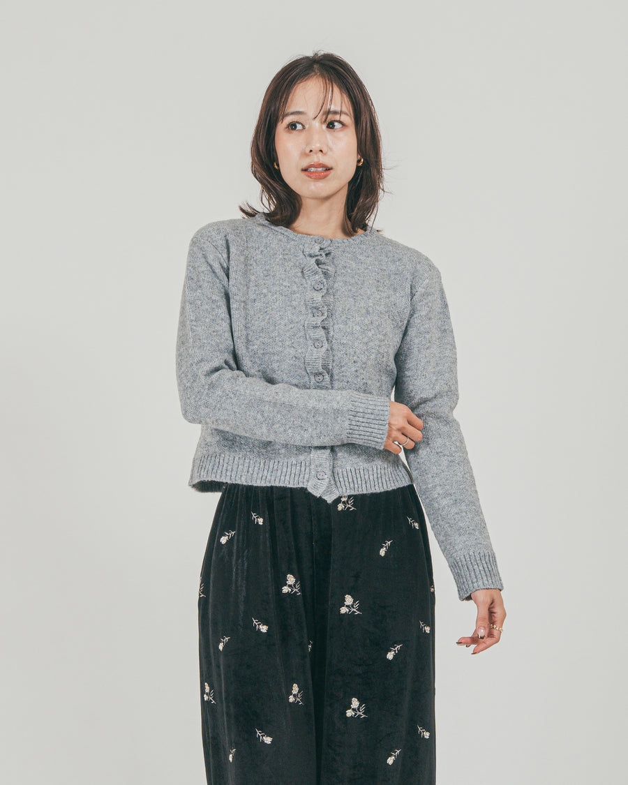 ［SET］フロントフリルメランジニットカーデ + Flower刺繍 ベロアパンツ（2SET）