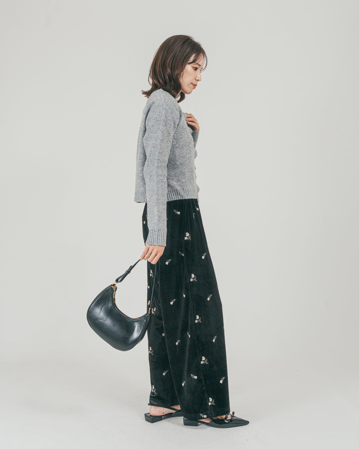 ［SET］フロントフリルメランジニットカーデ + Flower刺繍 ベロアパンツ（2SET）