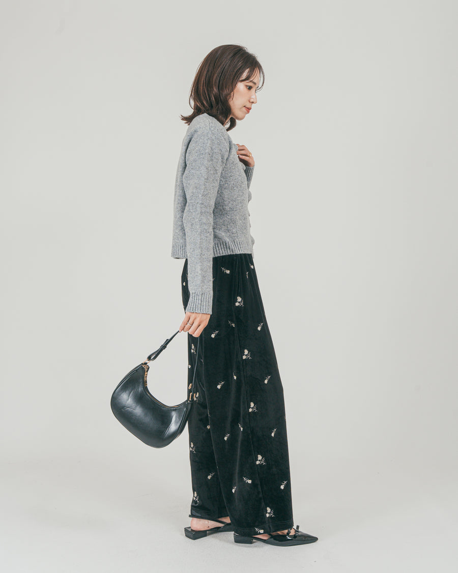 ［SET］フロントフリルメランジニットカーデ + Flower刺繍 ベロアパンツ（2SET）