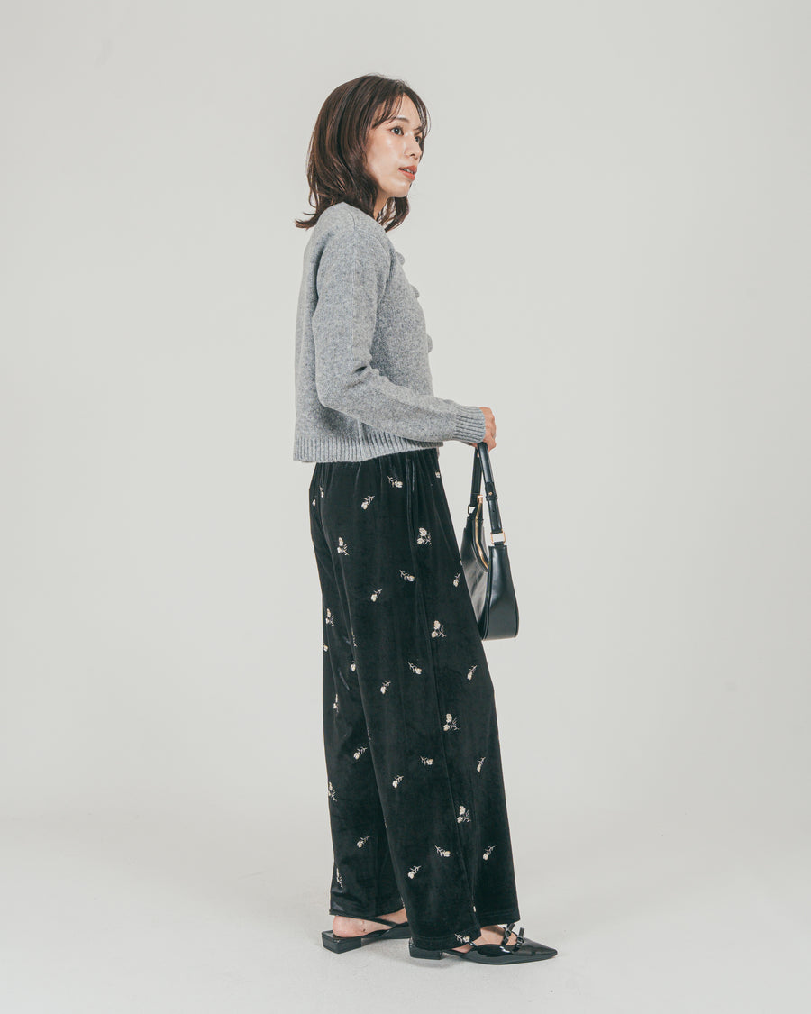 ［SET］フロントフリルメランジニットカーデ + Flower刺繍 ベロアパンツ（2SET）