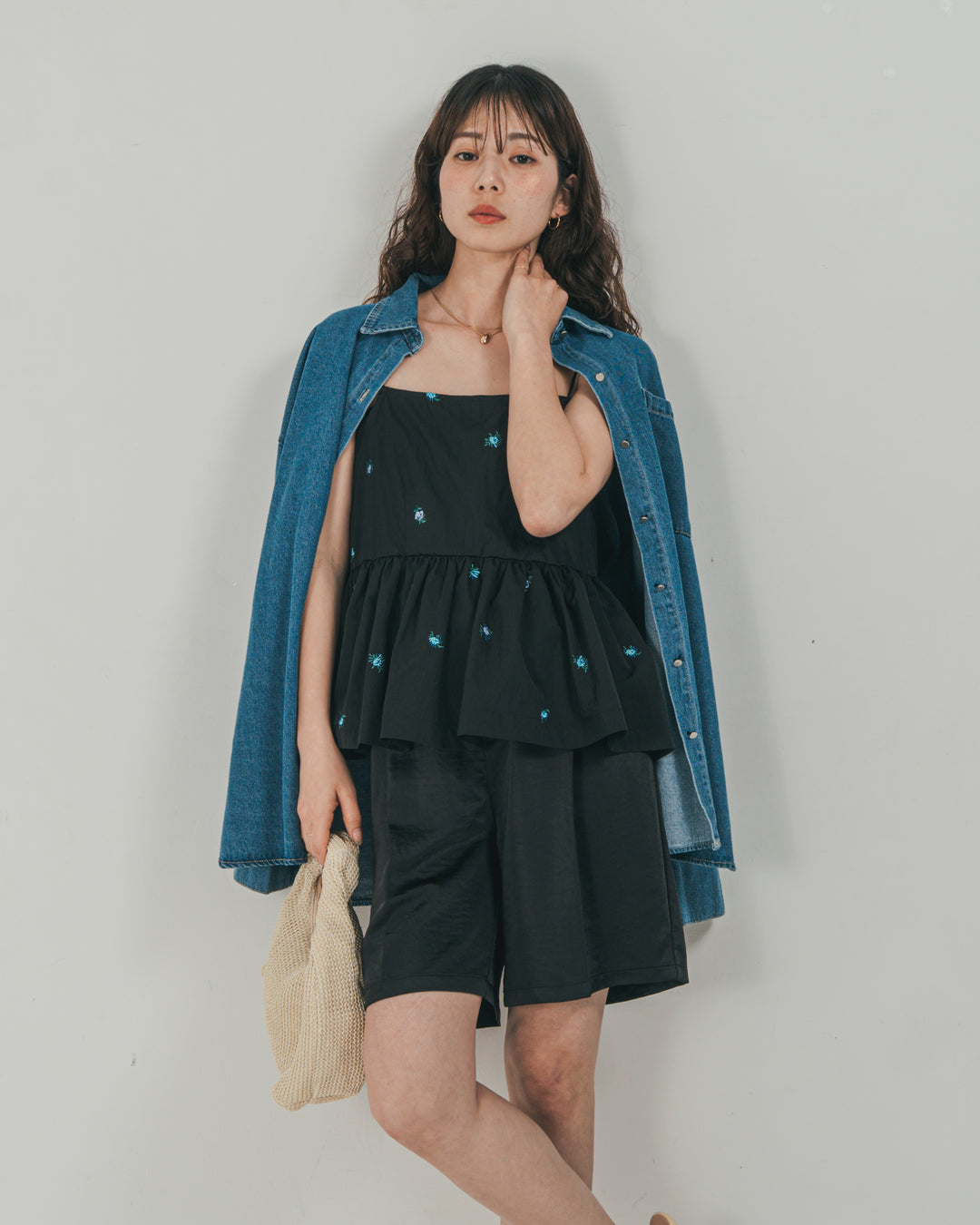 ［SET］Flower刺繍　ボリュームキャミ + Vintageサテン　ハーフパンツ（2SET）
