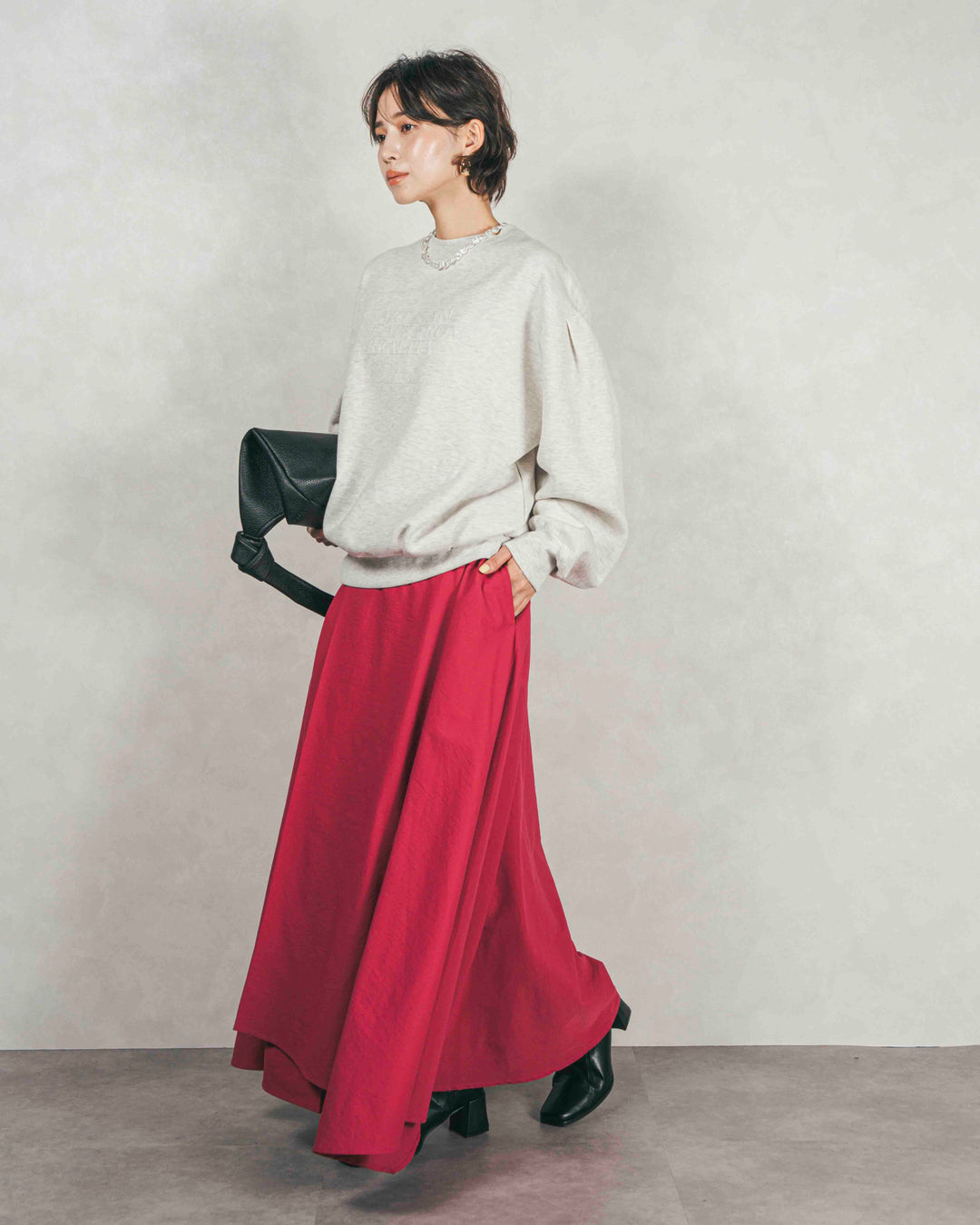 ［SET］裏起毛フロッキーLogoスウェット+アシメFlareタックスカート（2SET）