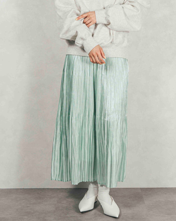 シャイニーサテンプリーツスカート