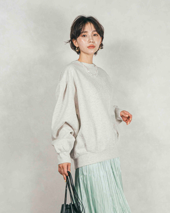 ［SET］裏起毛フロッキーLogoスウェット+シャイニーサテンプリーツスカート（2SET）