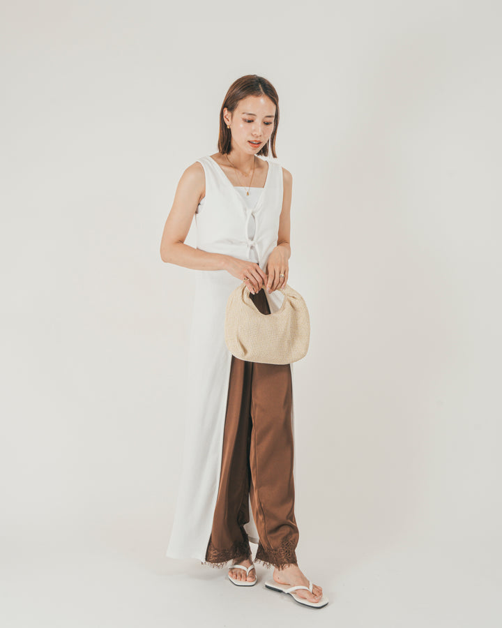 ［SET］フロントデザインジレワンピ + サテン裾レース Relaxパンツ（2SET）