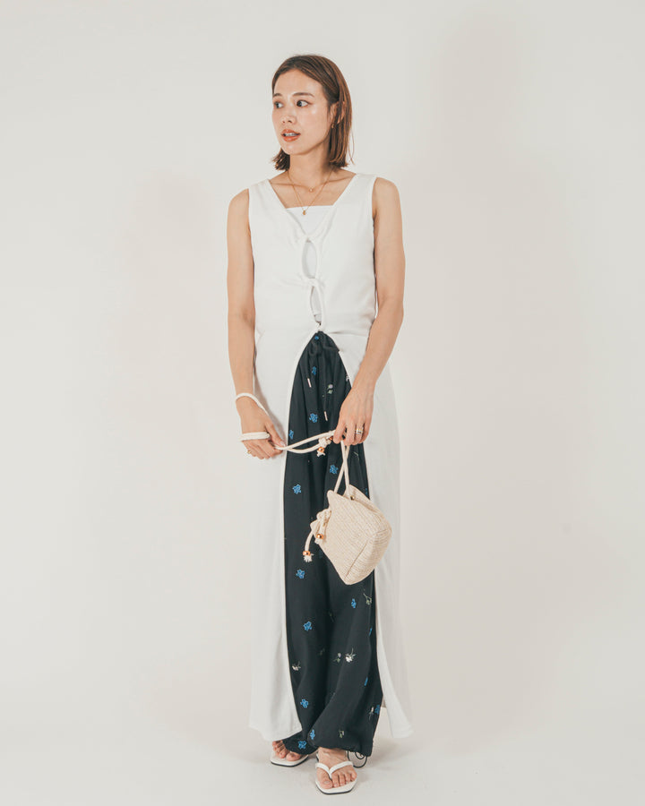 ［SET］フロントデザインジレワンピ + Flower刺繍リラックスパンツ（2SET）