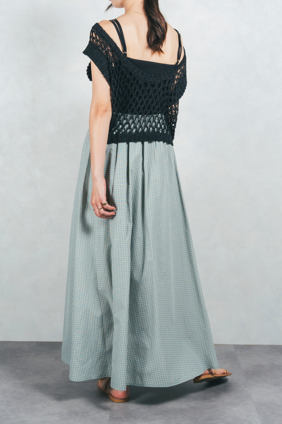 2-Way Uネックメッシュニットベスト (BLACK)