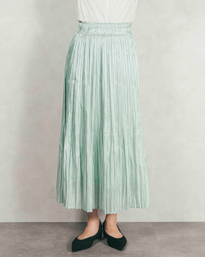 シャイニーサテンプリーツスカート