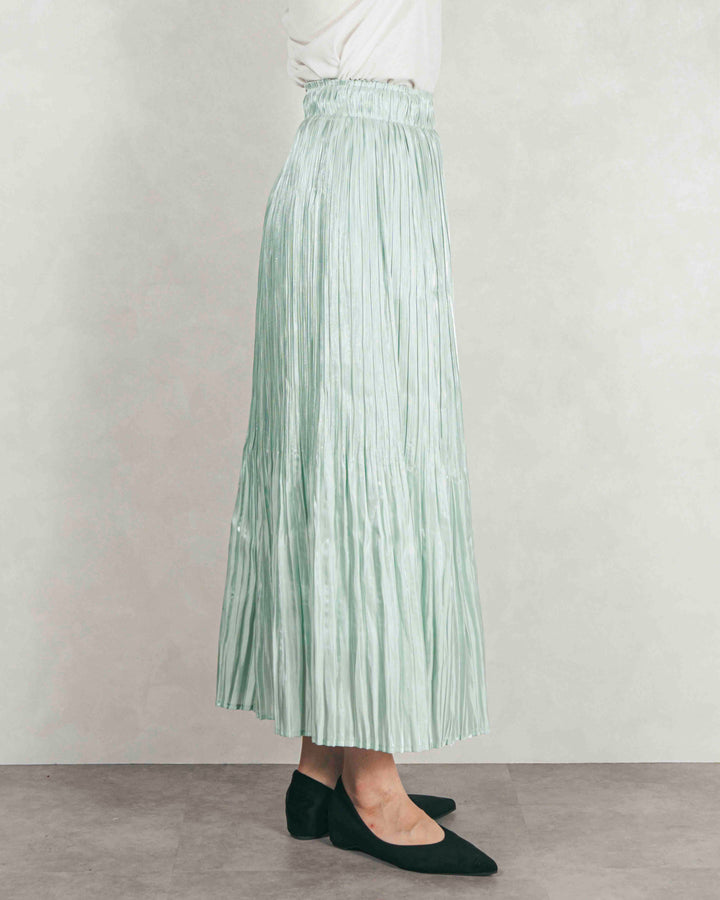 シャイニーサテンプリーツスカート
