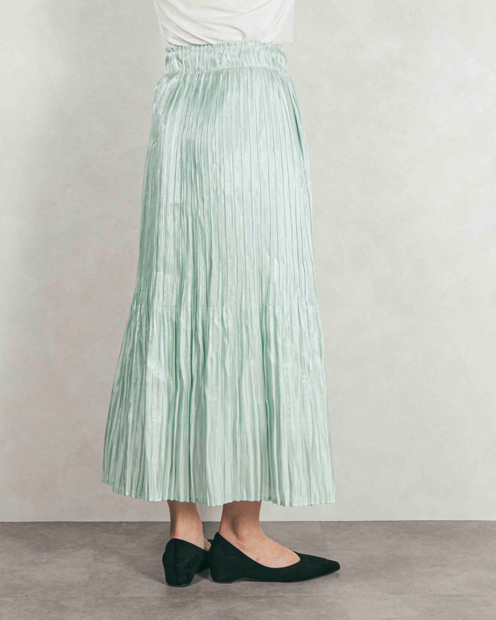 シャイニーサテンプリーツスカート