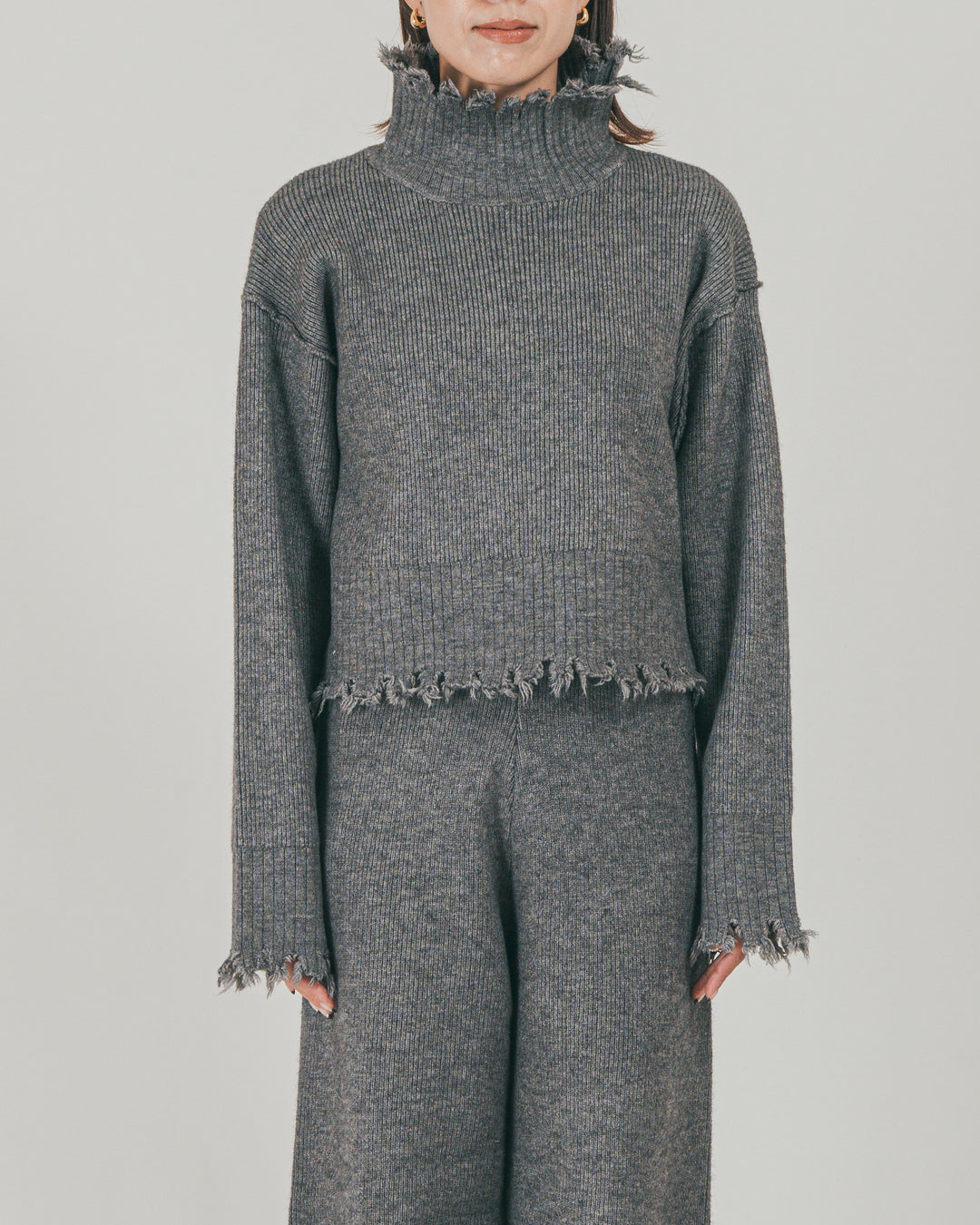 ［SET］Nuance Hem ハイネックニット + Nuance Hem ルーズニットパンツ + ストレッチレースシアートップス（3SET）
