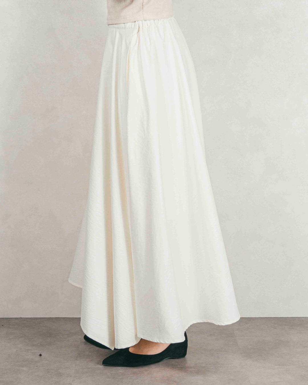 ［SET］裏起毛フロッキーLogoスウェット+アシメFlareタックスカート（2SET）