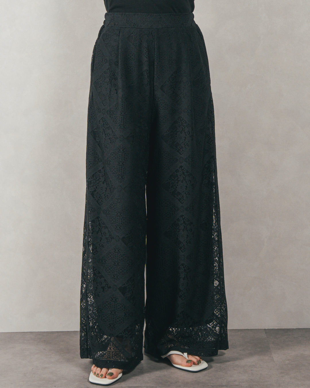 Blockレース　ストレートパンツ