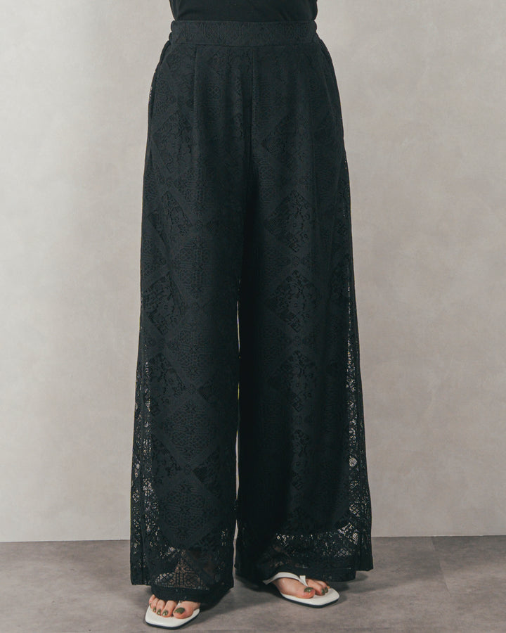 Blockレース　ストレートパンツ