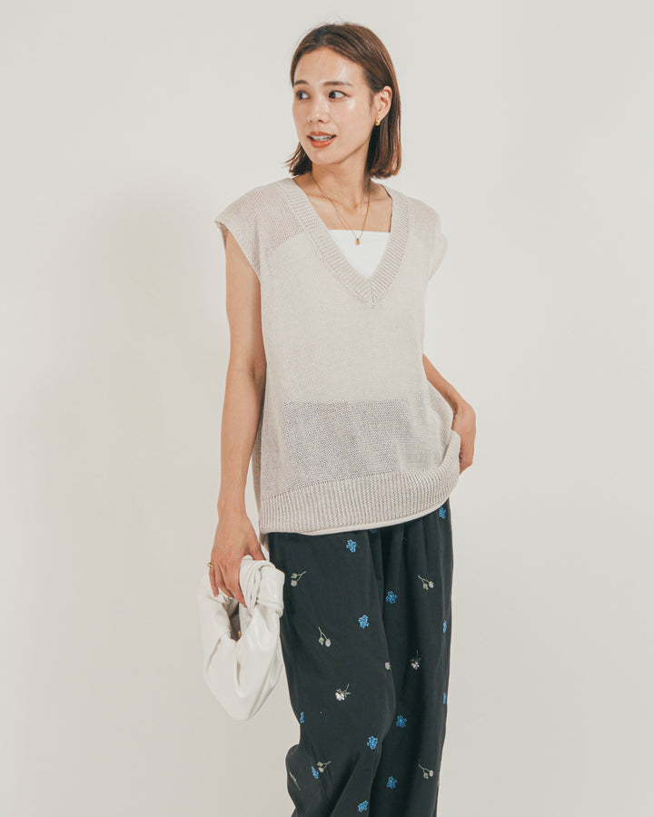 ［SET］ドライタッチ Vネックサマーニットベスト + Flower刺繍リラックスパンツ（2SET）