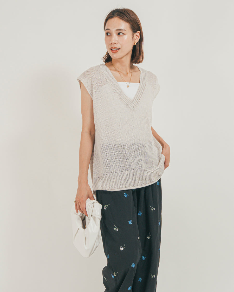 ［SET］ドライタッチ Vネックサマーニットベスト + Flower刺繍リラックスパンツ（2SET）