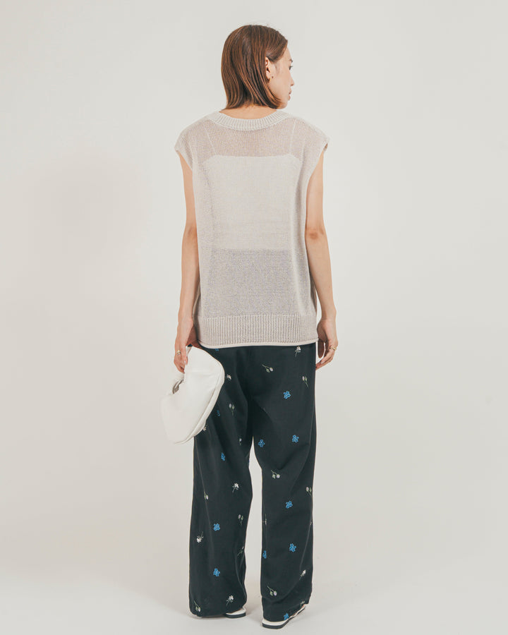 ［SET］ドライタッチ Vネックサマーニットベスト + Flower刺繍リラックスパンツ（2SET）