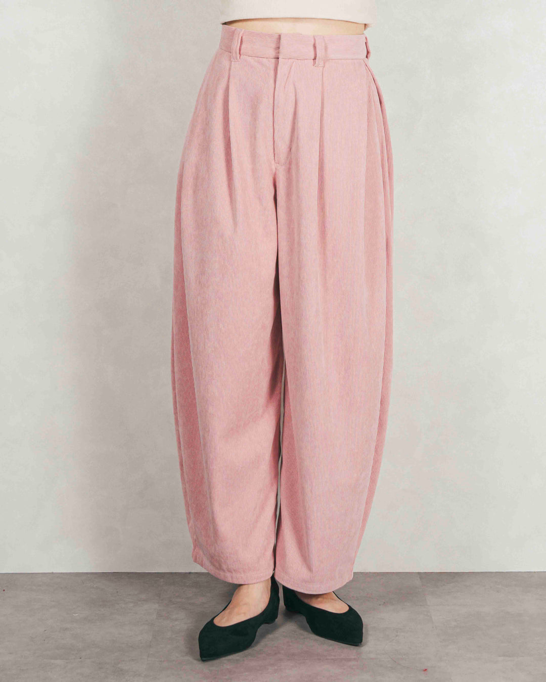 ［SET］Sheerリブヘンリーネックトップス+サイドタックコクーンコーデュロイパンツ（2SET）