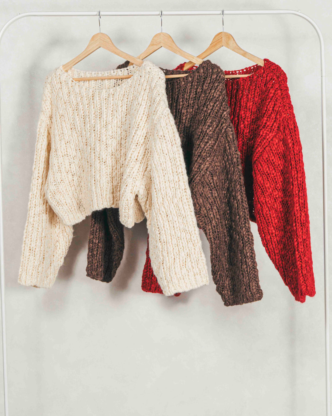 ［SET］ボリュームチャンキースラブ クロップドニット+アシメFlareタックスカート（2SET）