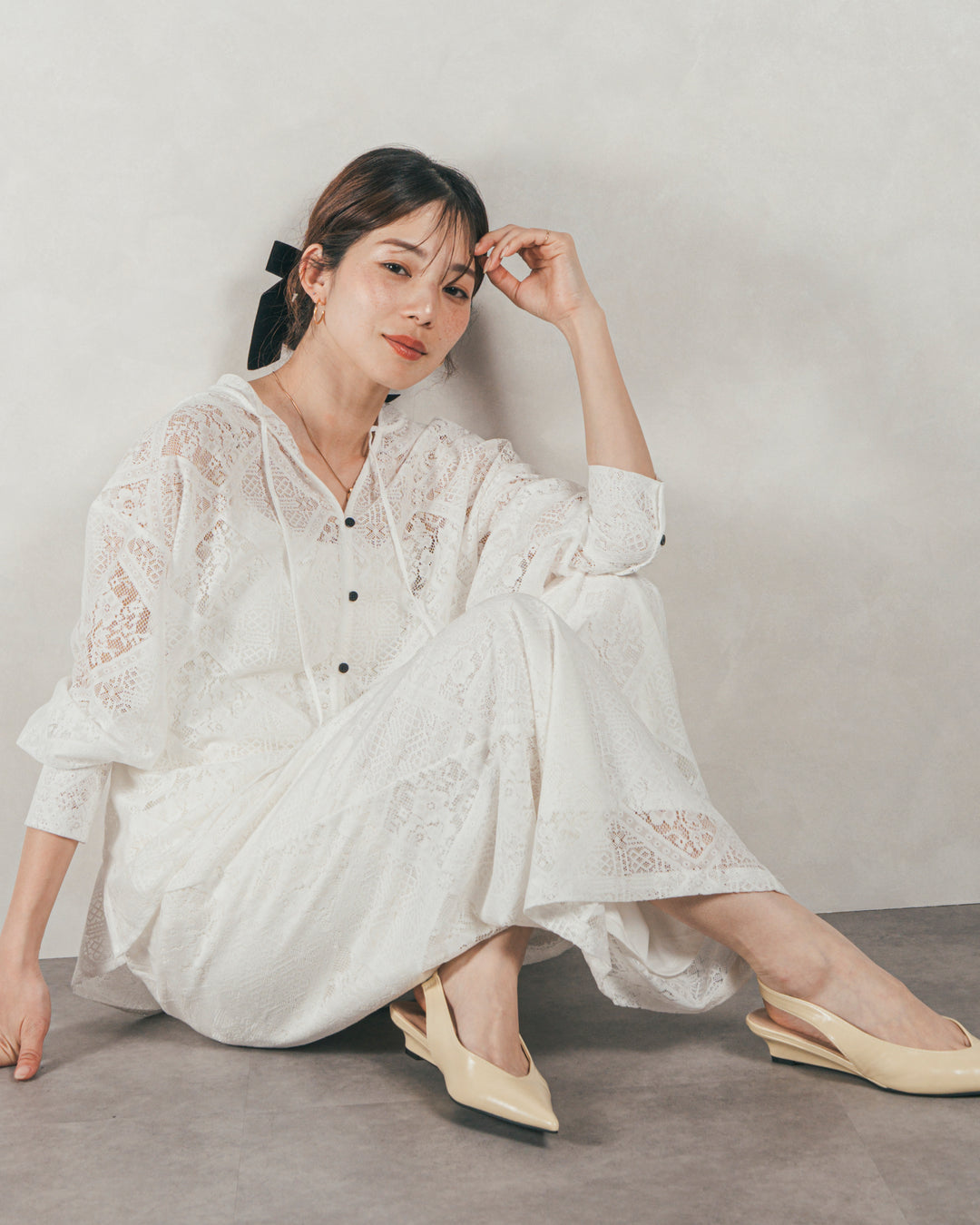 ［SET］Blockレース フーディーブラウス + Blockレース ストレートパンツ（2SET）