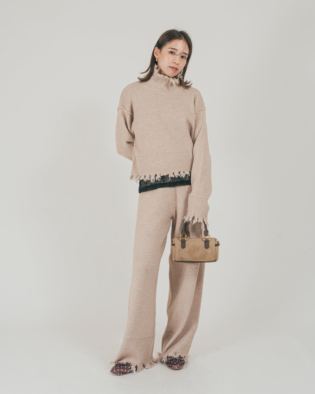 ［SET］Nuance Hem ハイネックニット + Nuance Hem ルーズニットパンツ + ストレッチレースシアートップス（3SET）