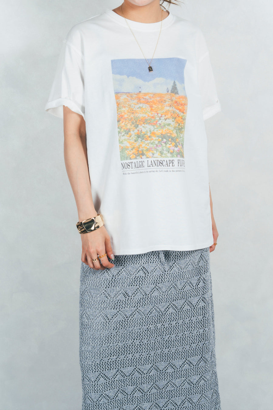 ［SET］フラワーグラフィックT+バックスリットレースニットスカート（2SET）