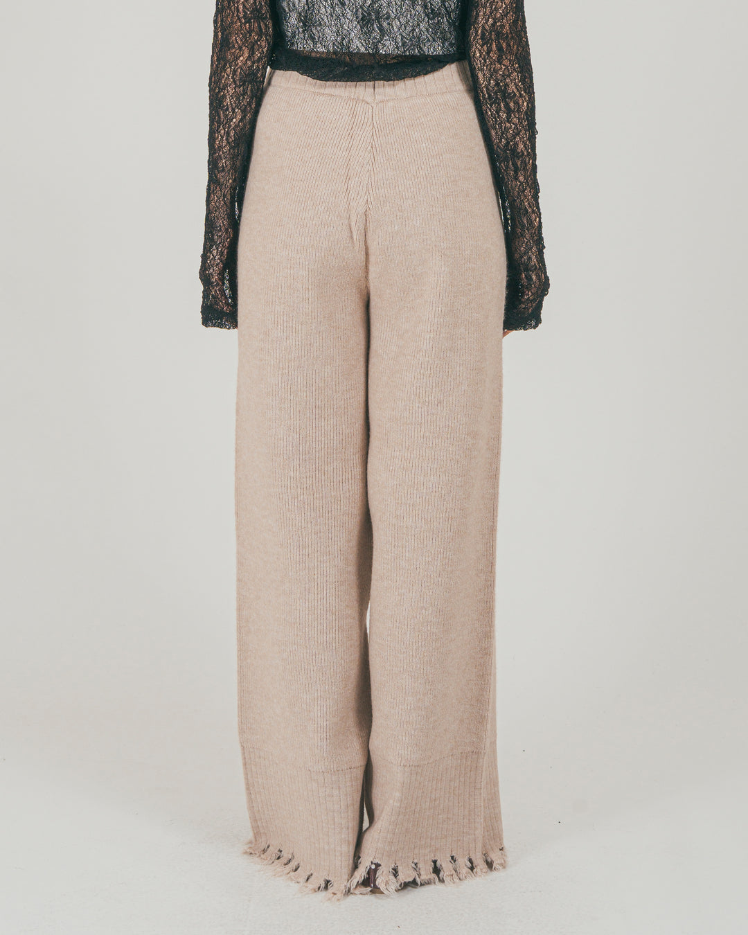 ［SET］Nuance Hem ハイネックニット + Nuance Hem ルーズニットパンツ + ストレッチレースシアートップス（3SET）