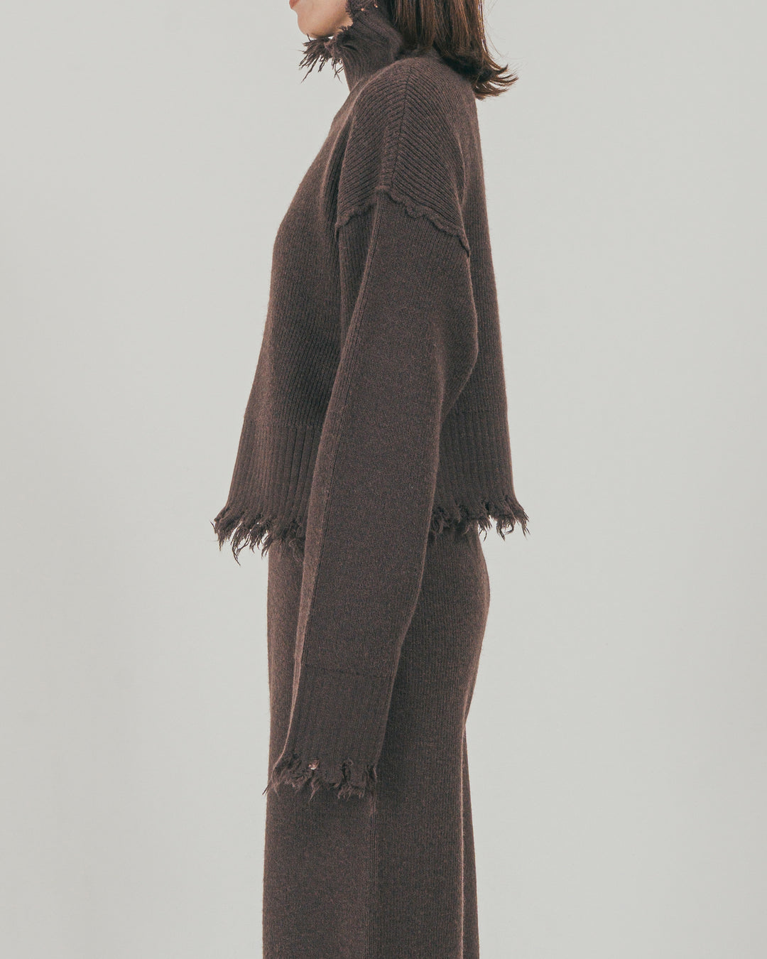 ［SET］Nuance Hem ハイネックニット + Nuance Hem ルーズニットパンツ + ストレッチレースシアートップス（3SET）