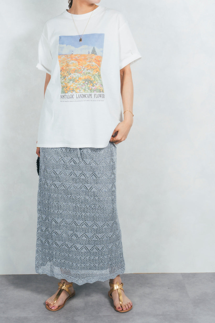 ［SET］フラワーグラフィックT+バックスリットレースニットスカート（2SET）