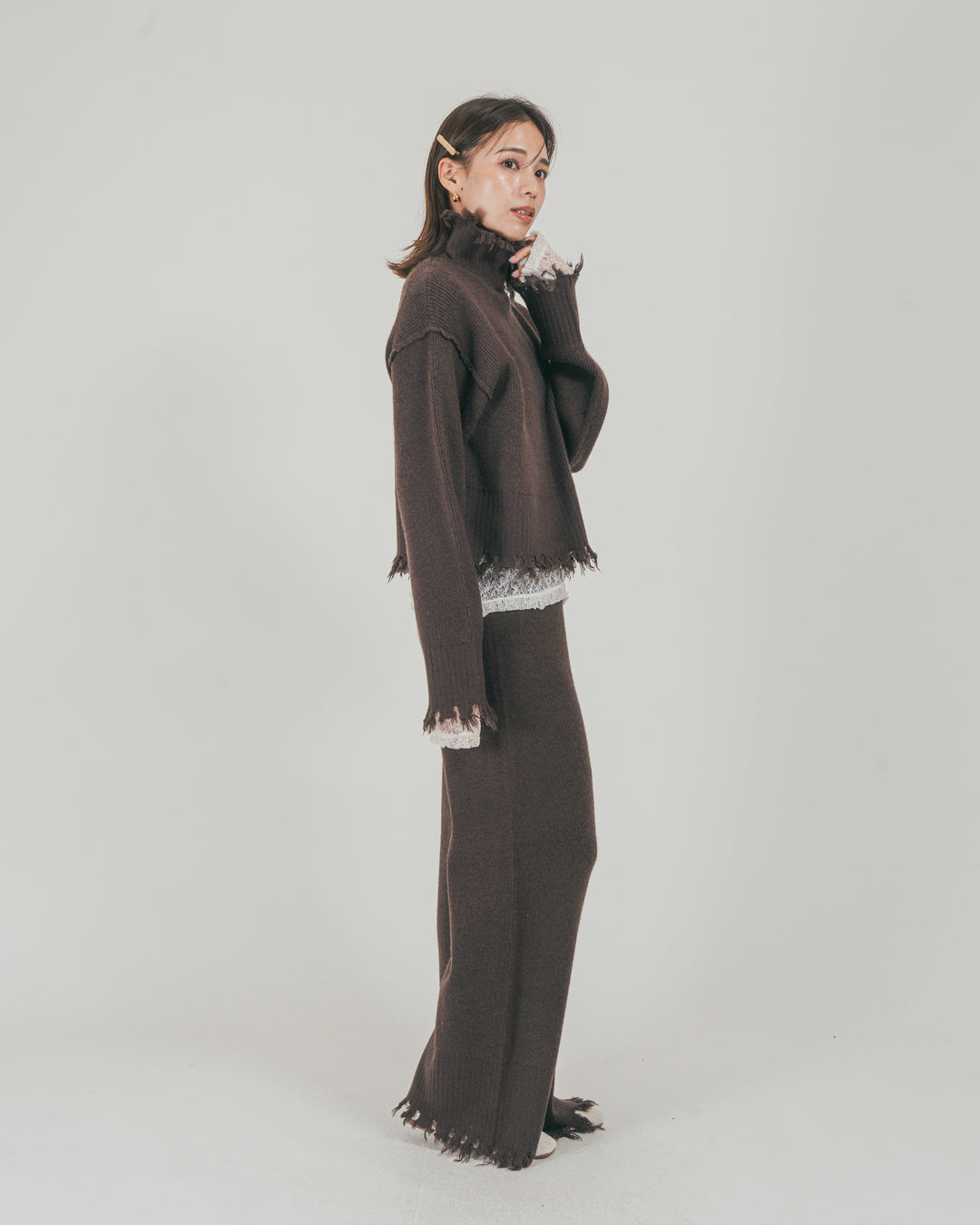 ［SET］Nuance Hem ハイネックニット + Nuance Hem ルーズニットパンツ + ストレッチレースシアートップス（3SET）