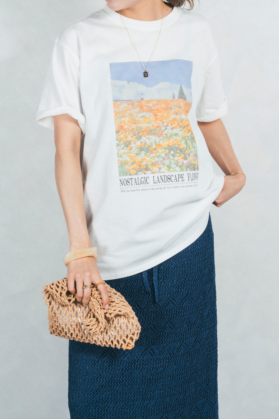 ［SET］フラワーグラフィックT+バックスリットレースニットスカート（2SET）