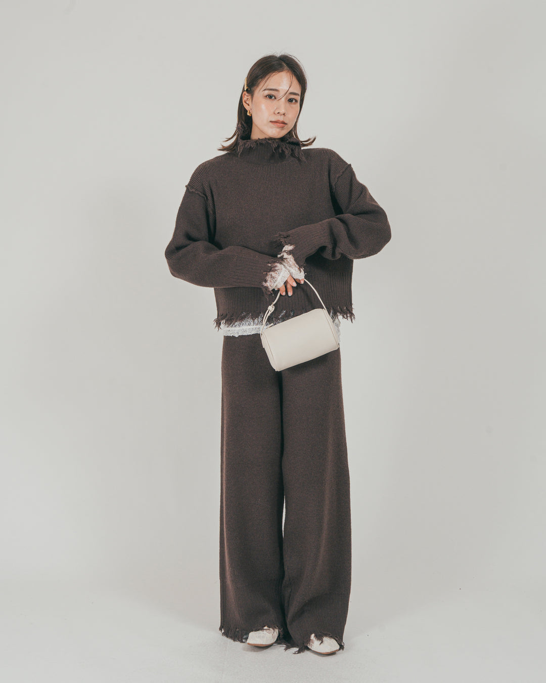 ［SET］Nuance Hem ハイネックニット + Nuance Hem ルーズニットパンツ + ストレッチレースシアートップス（3SET）